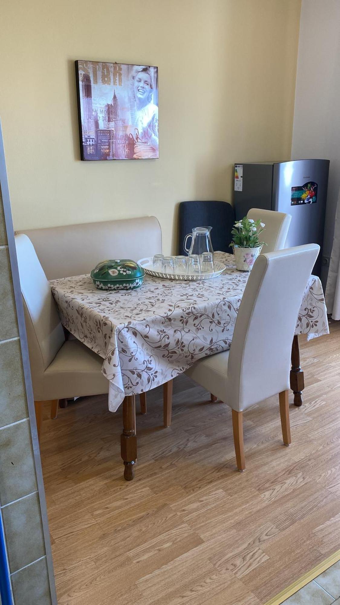 Family Apartments Vesna- 100 M Beach -Center קריקווניצה מראה חיצוני תמונה
