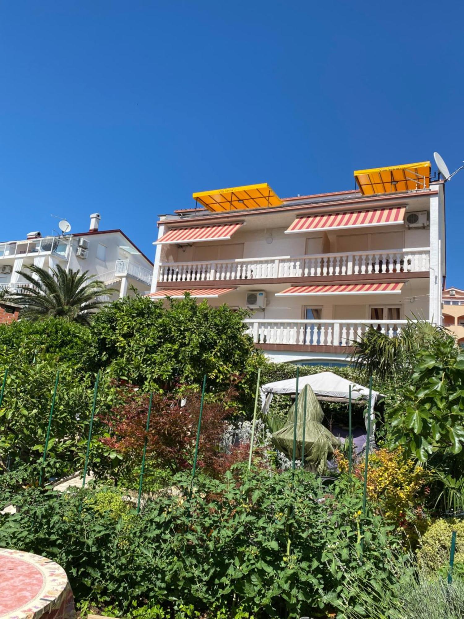Family Apartments Vesna- 100 M Beach -Center קריקווניצה מראה חיצוני תמונה