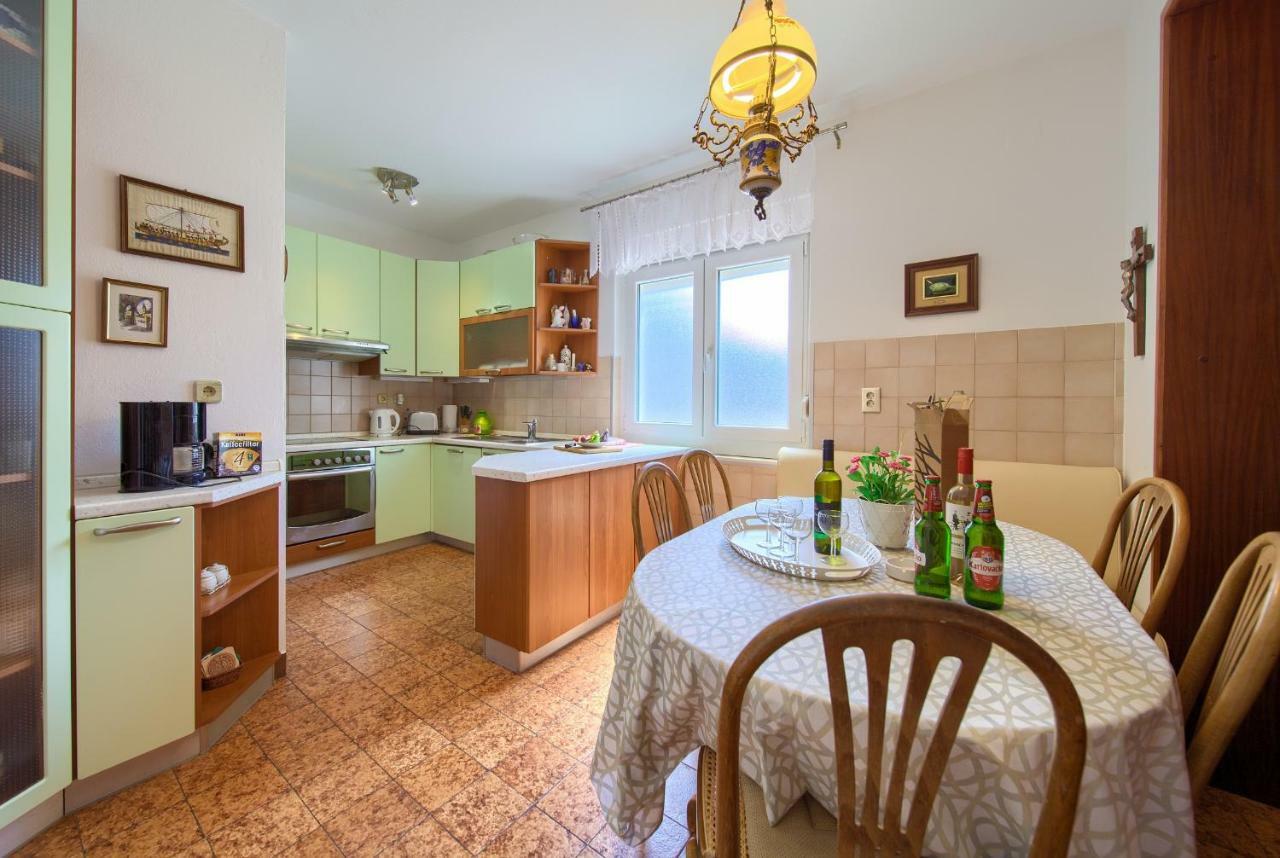 Family Apartments Vesna- 100 M Beach -Center קריקווניצה מראה חיצוני תמונה